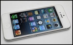 ソフト iPhone5 16GB ホワイト△１.JPG