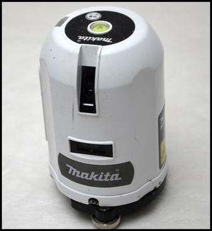マキタ墨出器１.JPG