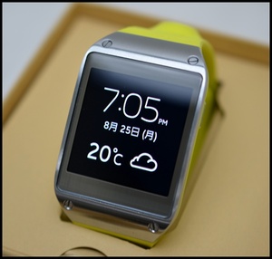 GALAXY Gear ライムグリーン１.JPG