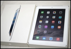 au iPad第4世代ホワイト△１.JPG