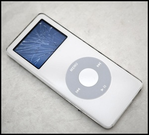 ipod nano 4GB ホワイト１.JPG