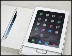 ソフト iPad4 16GB ３ホワイト１.JPG