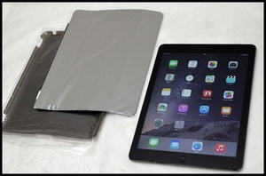au iPad Air 16GBグレイ美カバー１.JPG
