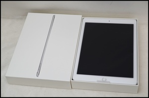 au iPad Pro9.7 128GB銀新.JPG