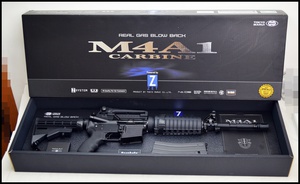 東京マルイ M4A1 カービン  (1).JPG