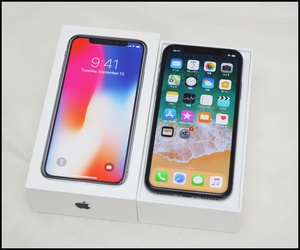 au iPhone X 64GB スペースグレイ (1).JPG