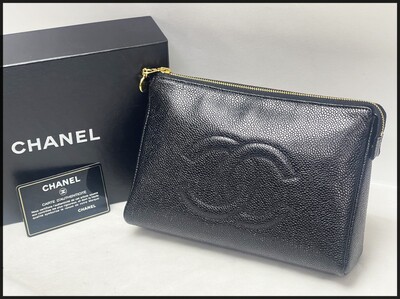 シャネル キャビアスキン コスメポーチ 5番.JPG